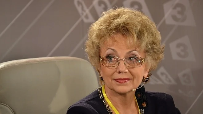 Валерия Велева: Спрете гаврата с учебниците за бедни и богати деца!