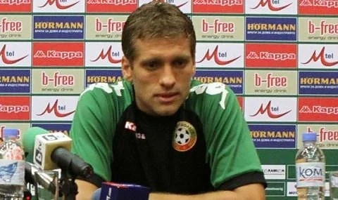  Стилиян Петров и Стоичков заровиха томахавката