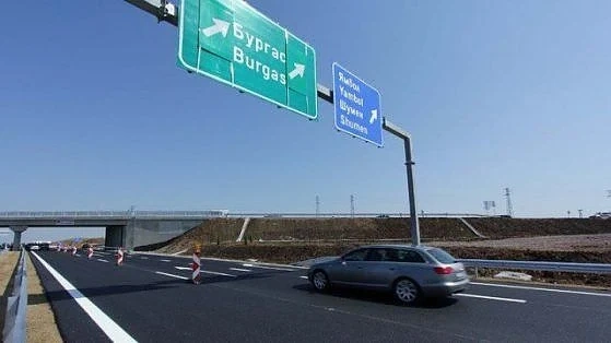 Внимание на Тракия: Сменят кабел на 34-ти км