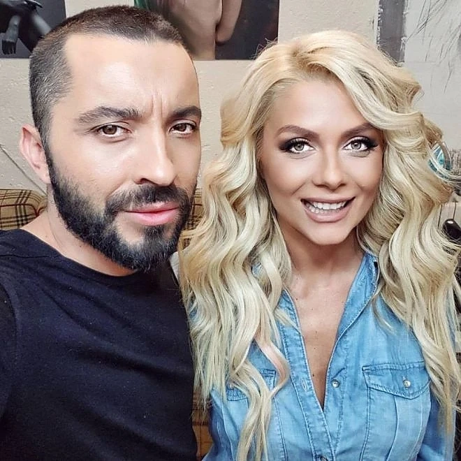 Гримьор превърна Венета Райкова в клонинг на Златките