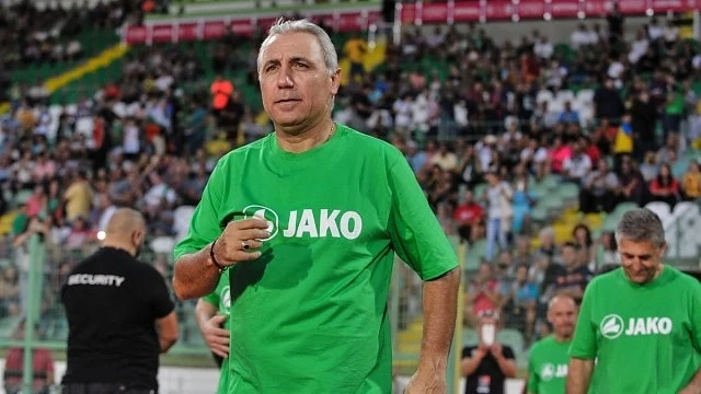  Стоичков е най-новият почетен гражданин на