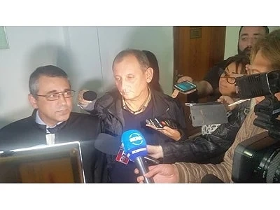 Бивша ученичка обвини директор Радев в блудство