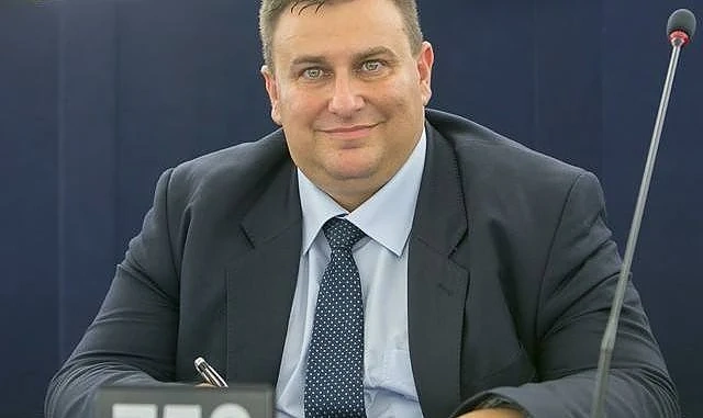 Емил Радев: ЕП и ЕК все по-категорично подкрепят присъединяването ни към Шенген