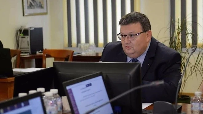 Цацаров: Кандидатурата на Георги Чолаков за председател на ВАС трябва да бъде подложена на гласуване