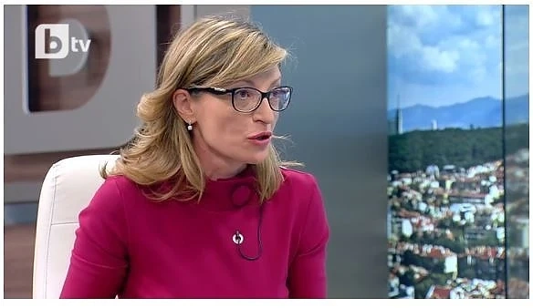 Екатерина Захариева: Хубаво е да не научаваме от медиите за КСНС