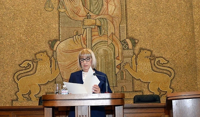 Цачева свиква извънредно заседание на съвета за съдебна реформа