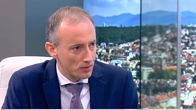 Красимир Вълчев: Трябва да облекчим тежестта на учебниците
