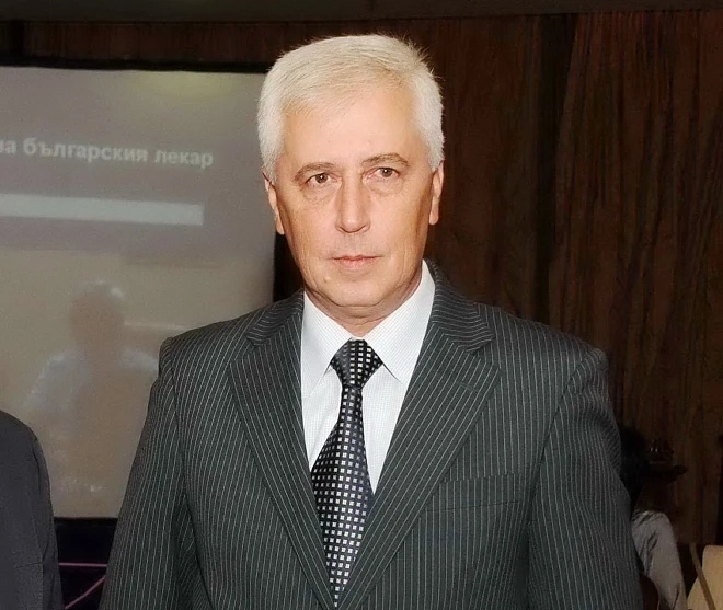 Здравният министър Николай Петров подаде оставка