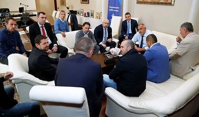 Борисов се зае с базите на \