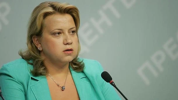 Деница Златева: Ако проф. Петров е жертва на лобита в здравеопазването – Бойко Борисов заема ли страната им