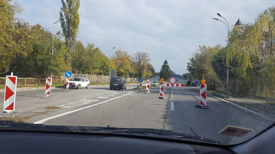 Над 12 км от път I-9 Златни пясъци – Варна в ремонт