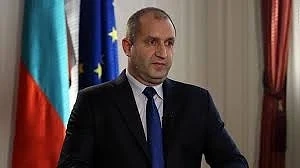 Президентът поиска от избирателната комисия решение на проблемите около електронното дистанционно гласуване