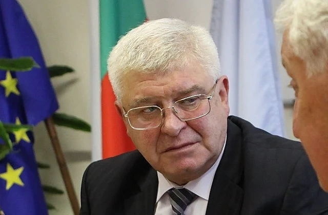 Парламентът гласува утре кандидатурата на Кирил Ананиев за здравен министър