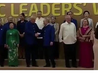 Путин и Тръмп се срещнаха, но само за снимка