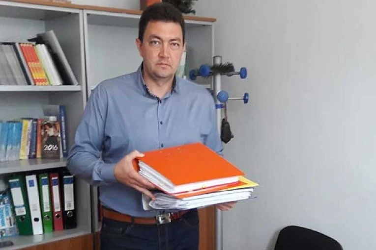 Фирма на кюстендилска адвокатка започва строителство на закрития пазар в Петрич