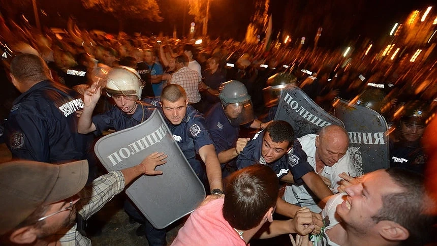 Единственият полицай, подсъдим за \