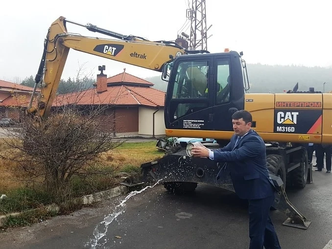 Над 12 млн. лв. ще се инвестират в рехабилитацията на близо 21 км от прохода „Петрохан“