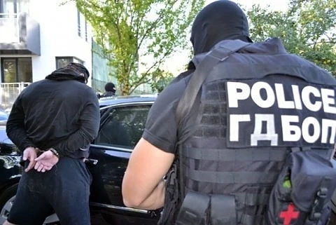 ГДБОП с акция в Перник, има арести