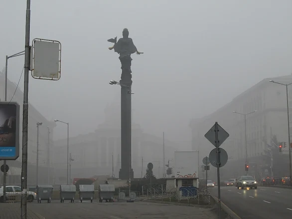 Опасно мръсен въздух са дишали столичани снощи