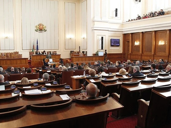 Парламентът одобри бюджетите на министерствата за 2018 г.