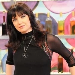 Калканджиева вечно млада срещу 15 000 евро с Вампирски лифтинг