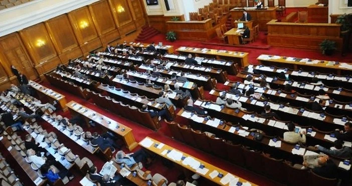 Нова парламентарна комисия ще бори корупцията във властта