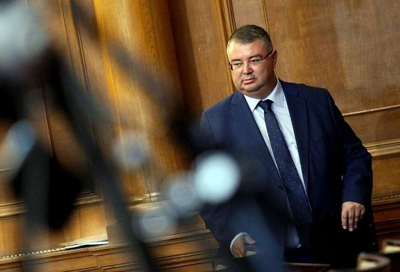 Лекари ще връщат десетки хиляди заради неверни ТЕЛК решения