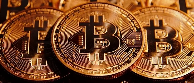 Неизвестният създател на Bitcoin притежава 980 000 биткойни 