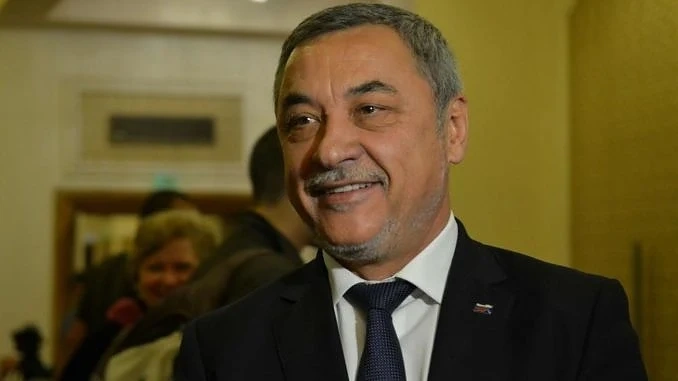Тръгна неверен слух, че Валери Симеонов може да подаде оставка   