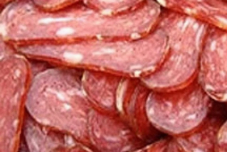 Унищожиха 4 тона салами с изтекъл срок 