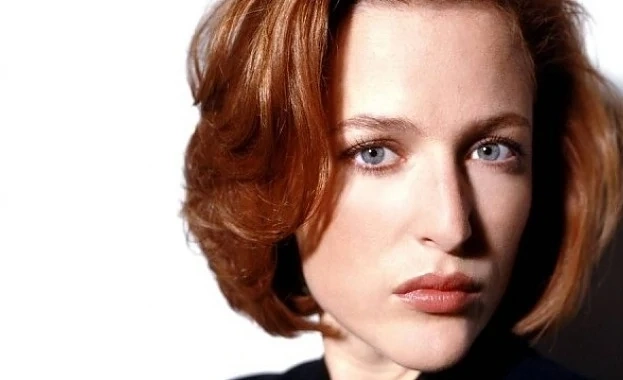  Джилиън Андерсън (Скъли) напуска сериала \