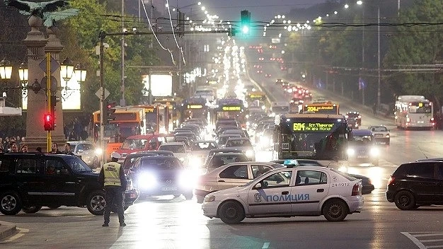 100 млн. за заплати за служителите в МВР, но срещу резултати
