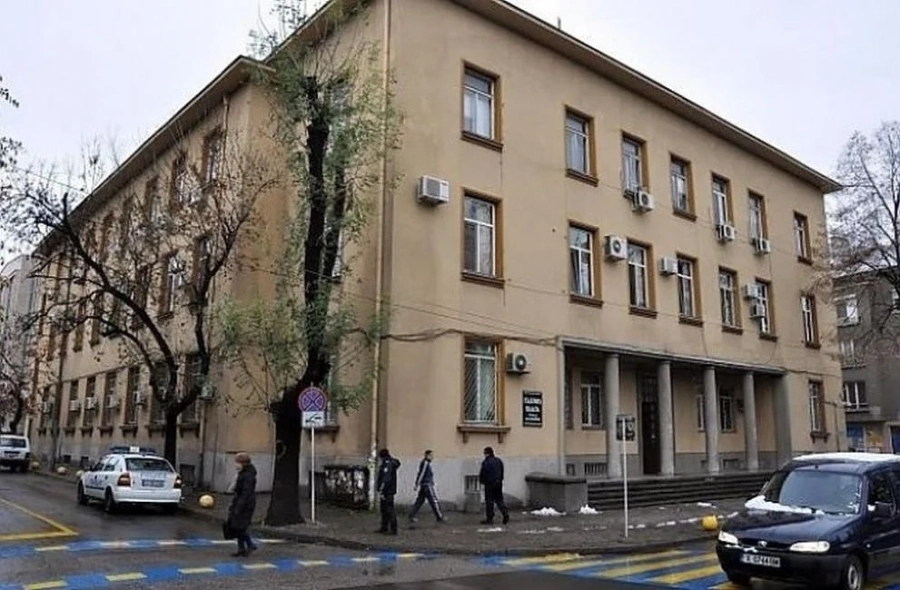5 денонощия арест за мъж, залял жена с бира