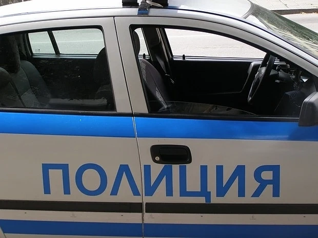 Задържаха 23 годише, муле на ало измамници 
