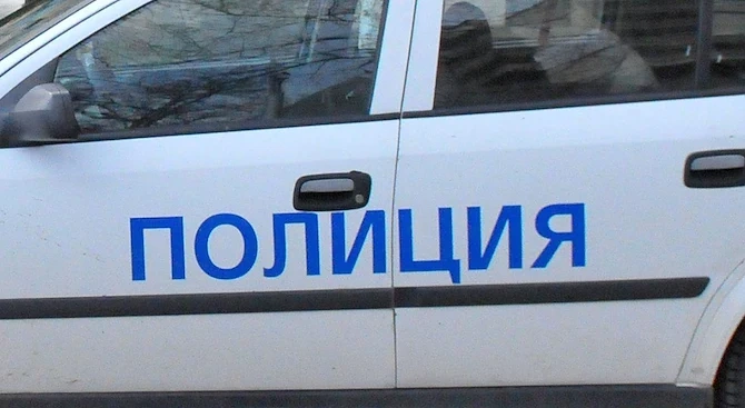 Труп на мъж изплува от морето край Бургас   