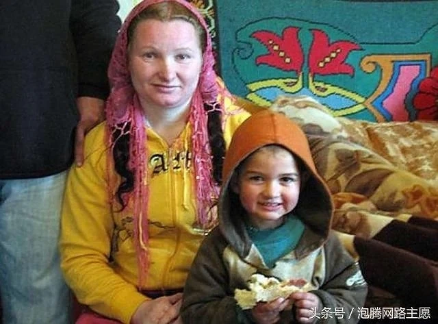 23-годишна румънка е най-младата баба в света