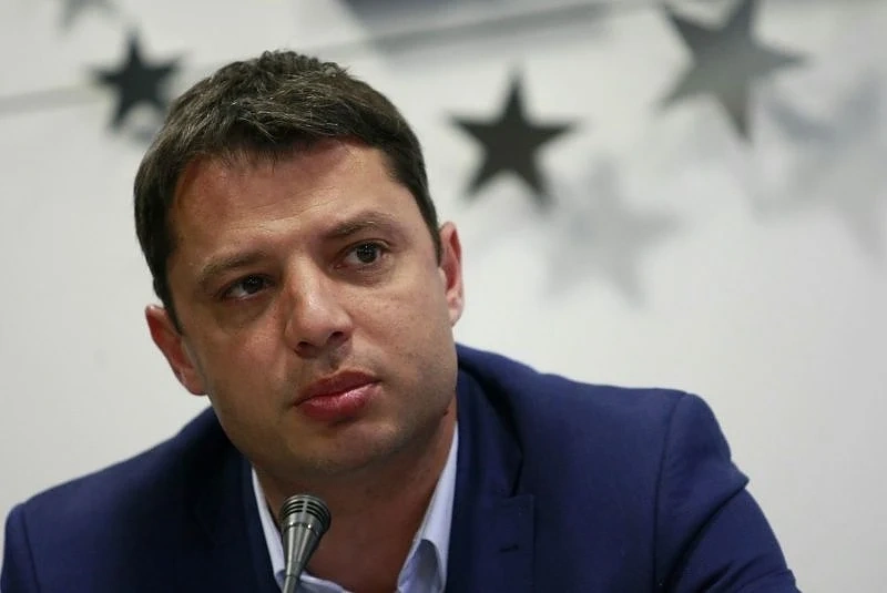 Делян Добрев: Спокойно можем да сменим Сидеров с Марешки