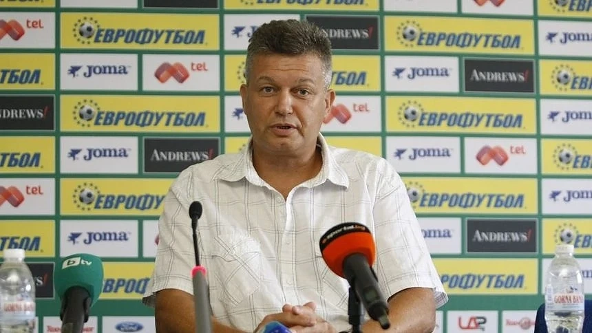 Oставка на шефа на съдиите поиска \