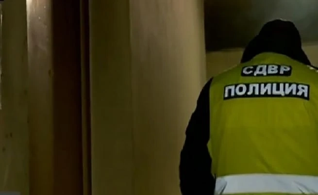 Oстават в ареста родителите на \