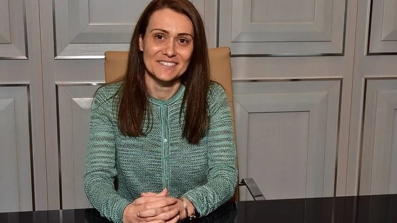 Гинка Върбакова вече е в Чехия, започват преговорите с ЧЕЗ