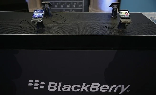 BlackBerry съди Facebook за нарушени патенти