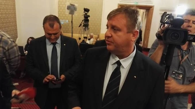 Каракачанов: Разчитаме на споразумение за „МиГ“-овете възможно най-бързо