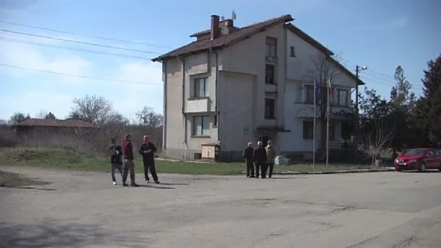 Село с кмет на гурбет: Памукчии е оставено на самотек 