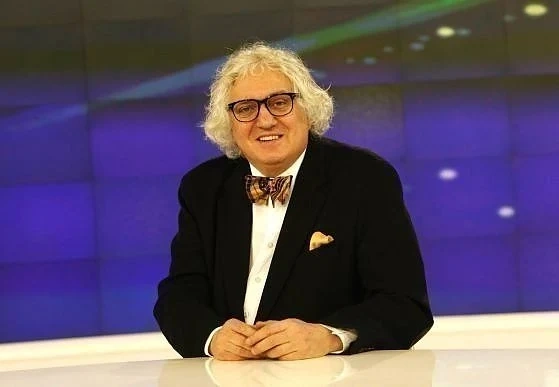 Георги Лозанов: Незаконната любов на Фейсбук и Биг Брадър