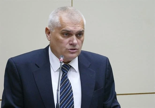 Вътрешният министър: Има над 100 сигнала за избягалите затворници