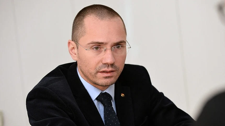 Джамбазки: Удариха Сирия, за да отвлекат вниманието
