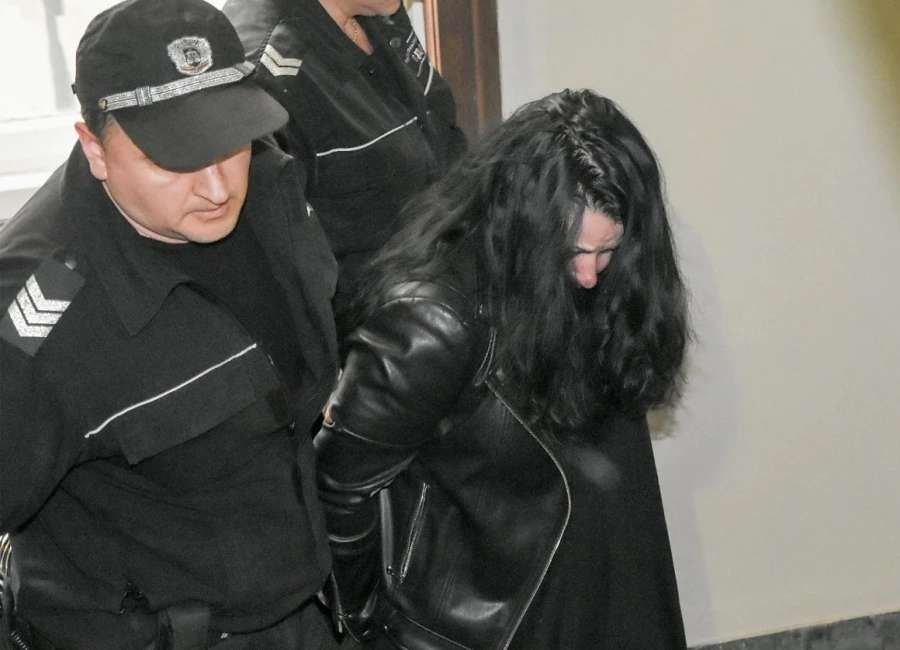 Пуснаха от ареста шофьорката, причинила катастрофата на \