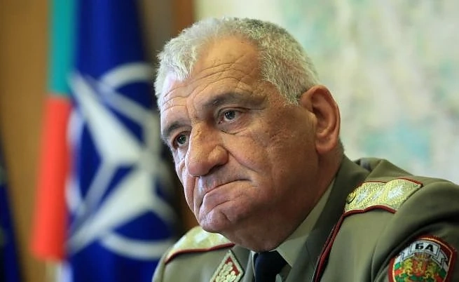 Какво е състоянието на българската армия преди 6 май