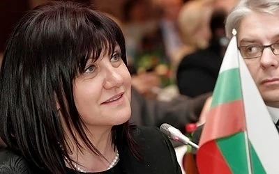 Караянчева: България работи активно по енергийната структура в ЕС