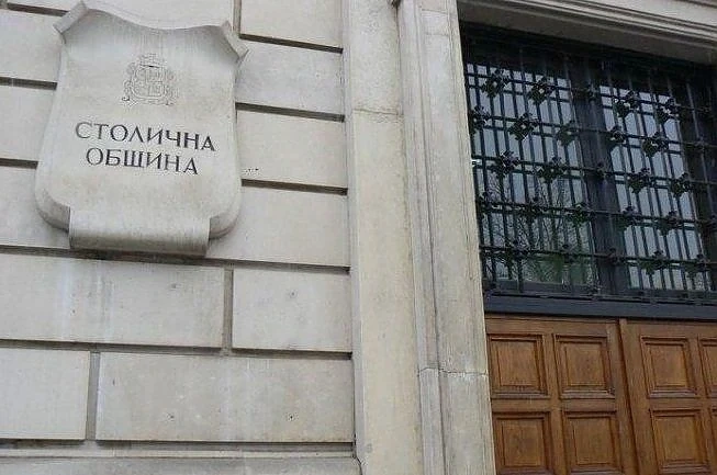 Заловиха главния юрист на район Подуене с подкуп